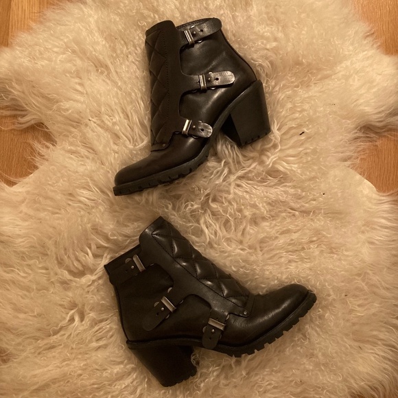 Marc Jacobs Quilted Black Leather Biker Boot Size 9 - Picture 3 of 7